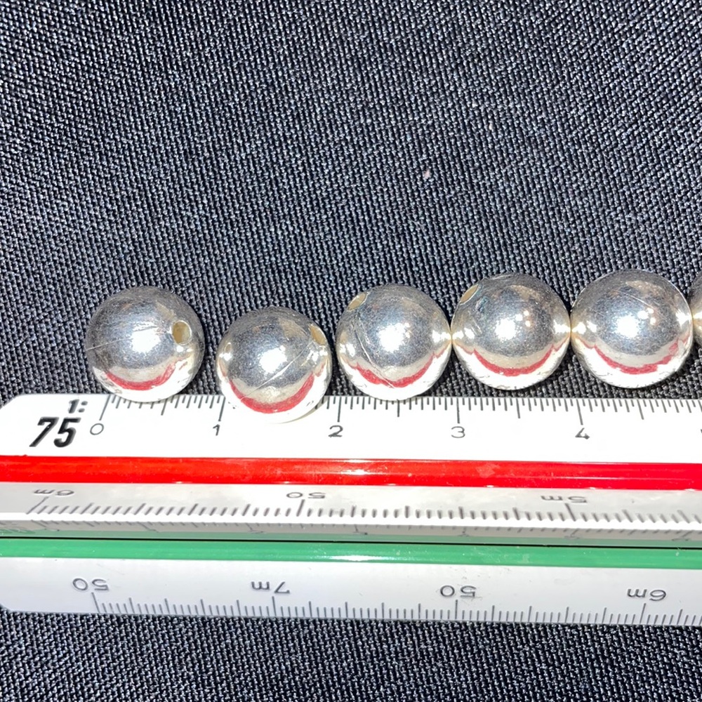 Lot of 16 silver beads 18mm